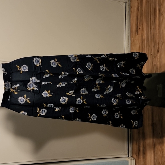 Fritz Floral Skirt - Picture 2 of 3